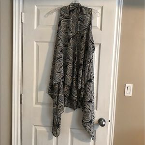 NWT Dress Barn Paisley Silky Vest - One Size